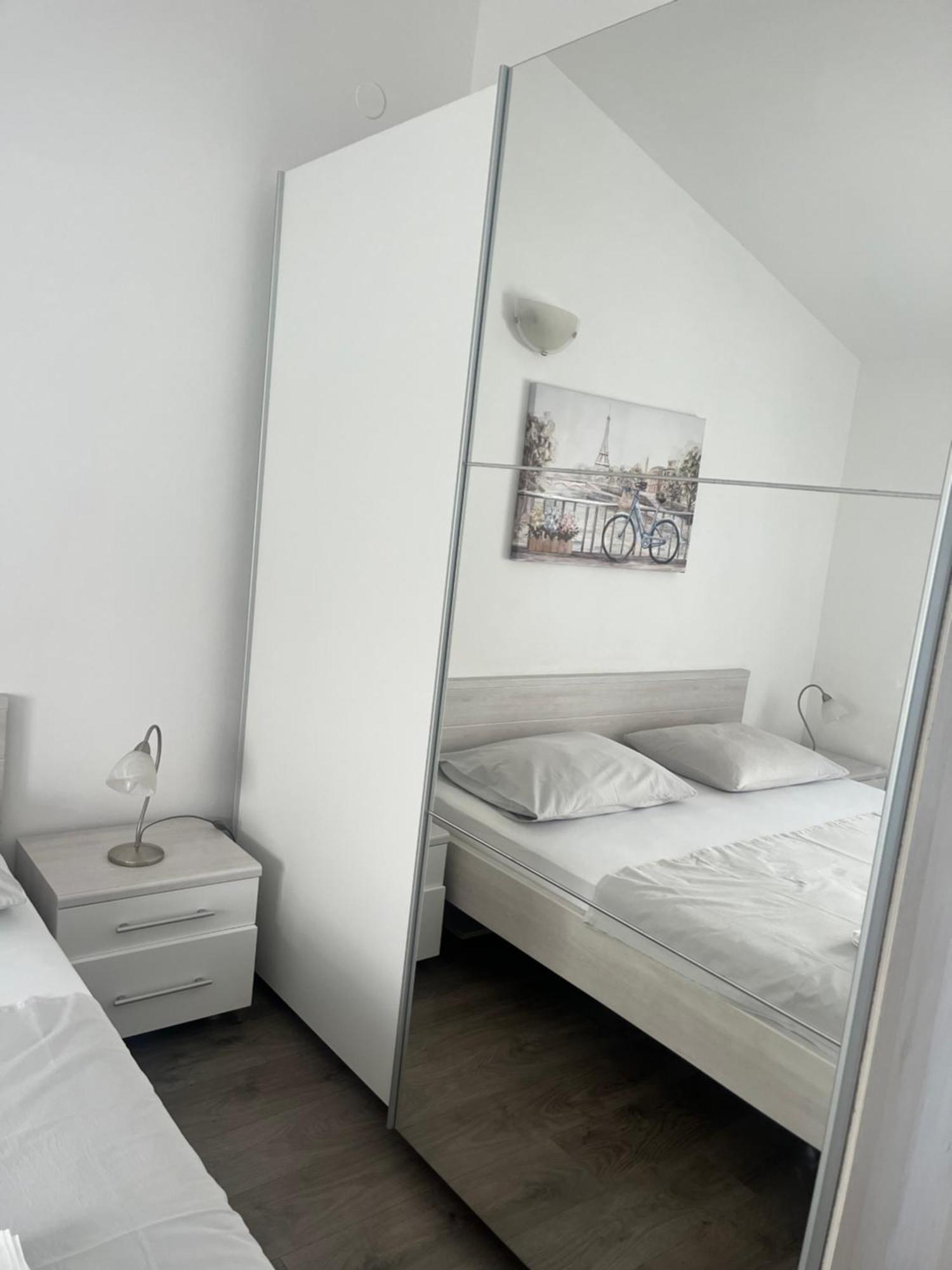 Deluxe Apartman Antonio Apartment ดูเช ภายนอก รูปภาพ